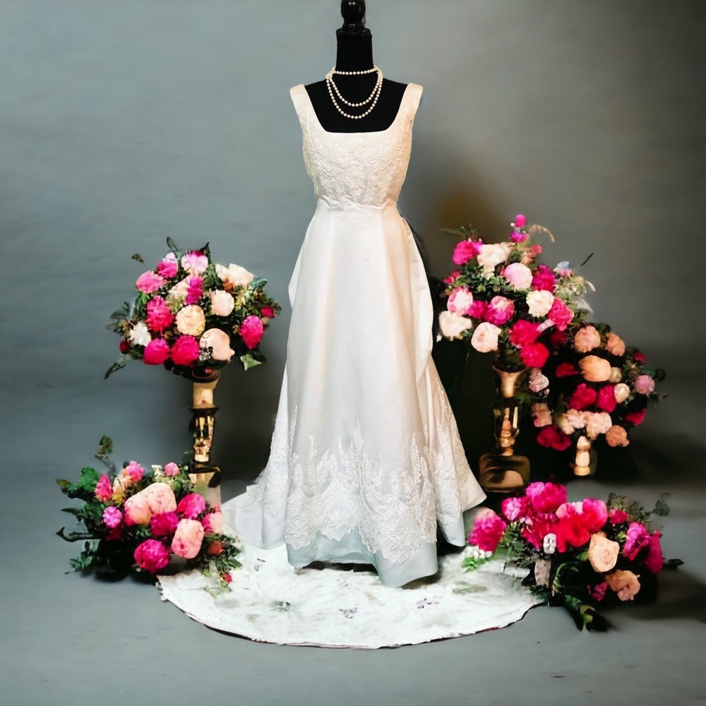 Pearl Laced Beaded Bridal Gown